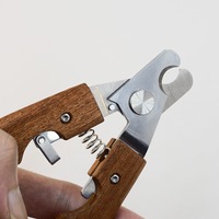 Coupe-ongles pour animaux de compagnie avec manche en bois massif, outil de toilettage artisanal pour le soin des ongles des chiens et des chats, marron, vente en gros