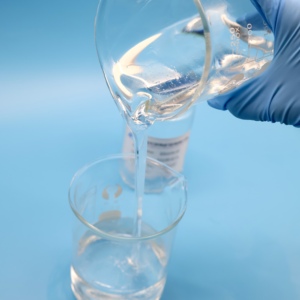Fournisseur de PDMS : Fluide Diélectrique Polydiméthylsiloxane 201, Huile de Silicone, Matière Première Chimique pour Cosmétiques et Papier - Product Image 1
