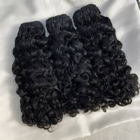 Vendor Grosir Rambut Manusia Mentah Kamboja Keriting Burma 100% Tanpa Proses, Bundel Rambut Keriting Burma Virgin dengan Kutikula Tersusun Rapi