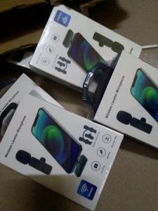 K9 1Drag 2-en-1 Mini micrófono de grabación inalámbrico portátil 2,4 GHz Lavalier omnidireccional tipo C para grabación de radiodifusión - Product Image 6