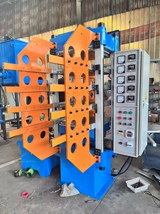 Machine industrielle automatique de vulcanisation de caoutchouc pour dalles, avec boîte de vitesses robuste, roulement vertical/horizontal, PLC, <span class=keywords><strong>granulés</strong></span> de caoutchouc EPDM - Product Image 3
