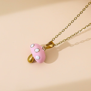 Colliers pendentifs mignons en émail (fruits, homard, champignon) plaqués or 18 carats en acier inoxydable, colliers délicats pour femmes, vente en gros - Product Image 3