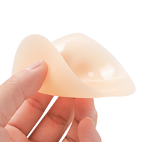 Triangle forme solide invisible adhésif pasties mat silicone sexy mamelon couverture sans couture style sans bretelles pour les femmes