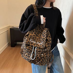 2025 - Product Image 3