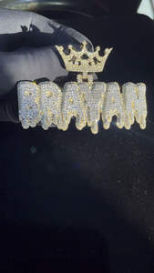 Colgante de Letra con Diamantes de Lujo de Alta Gama, Elaborado con Precisión, Accesorio Personalizado Más Vendido para Amantes de la Joyería de Moda - Product Image 2