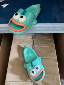 Chaussons de plage d'été confortables pour l'intérieur et l'extérieur, style Champion, EVA, drôle, mignon, grenouille, pantoufles pour femmes, pantoufles clownfish de dessin animé - Product Image 4