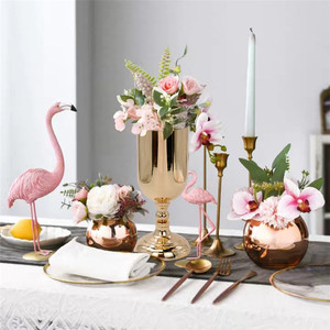 Vaso per Fiori <span class=keywords><strong>in</strong></span> <span class=keywords><strong>Ferro</strong></span> <span class=keywords><strong>Battuto</strong></span> Dorato Europeo a Forma di Calice, Portafiori Dorato da Tavolo per Centrotavola Matrimoniale - Product Image 4