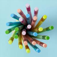 Ensemble de crayons triangulaires personnalisés couleur macaron, crayons en plastique standard mignons avec gomme pour le dessin et l'écriture, personnalisable à bas prix