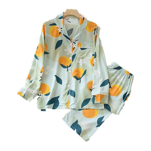 Vente en gros de quantité minimale de commande bas approvisionnement direct pyjamas de salon pour femmes 2 pièces ensemble à manches longues rayé femmes vêtements de nuit boutonné confortable - Product Image 1