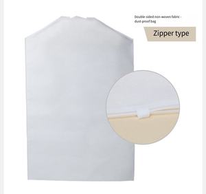 <span class=keywords><strong>Housse</strong></span> anti-poussière en tissu non tissé double couche avec fermeture éclair, sac <span class=keywords><strong>à</strong></span> vêtements épaissi avec logo personnalisable, pour <span class=keywords><strong>rangement</strong></span> suspendu - Product Image 5