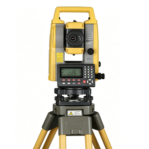 Estación Total Electrónica GM101 para Topografía, Instrumento de Medición con Aumento de 30x, Alta Precisión de 1'', Fiable y Versátil, IP66 - Product Image 1