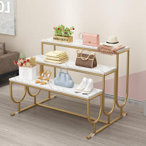 Mesa de pie de oro de metal de moda Mesa de exhibición de anidación de estilo moderno estable para <span class=keywords><strong>Boutique</strong></span> - Product Image 2