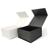 Boîte cadeau rigide portable haut de gamme avec logo personnalisé, fermeture magnétique, matériaux recyclés, emballage écologique