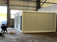 Maisons préfabriquées en verre, maisons conteneurs 20 pieds, toilettes portables personnalisables pour les chantiers de construction en extérieur
