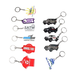 Porte-clés Pokémon personnalisé en caoutchouc PVC souple anime pour cadeau souvenir