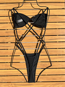 Costume da Bagno Intero con Paillettes e Spalline Incrociate sul Retro, Modello Bandeau, Disponibile in Due Colori, Taglie S-L - Product Image 6