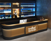 Comptoir de bar commercial moderne durable personnalisable en pierre et plastique avec éclairage LED pour restaurants et hôtels