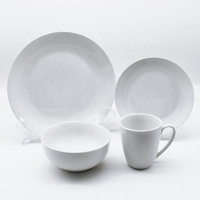 Service de table en céramique et porcelaine de 16 pièces, réutilisable, compatible four et lave-vaisselle, idéal pour la vente en gros, comprenant assiettes, bols et tasses