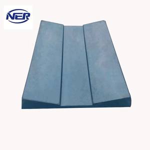 Coussinets en caoutchouc personnalisés en forme de <span class=keywords><strong>V</strong></span> <span class=keywords><strong>NER</strong></span> pour le stockage de plaques d'acier Bouchon de bobine en métal - Product Image 4