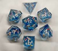 Ensemble de dés polyédriques en résine rose avec incrustations de fruit du dragon et de tranches d'orange, dés RPG à bords vifs pour jeux de table