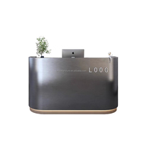 Comptoir de réception en acier inoxydable argenté de haute qualité, mobilier de beauté, comptoir de caisse de salon, bureau d'accueil avec lumières