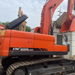 รถขุดดิน Doosan DX225LC-7 มือสอง ใช้งานน้อย พร้อมใบรับรอง CE/EPA รถขุดขนาดใหญ่ 22 ตัน ขาย - Product Image 1