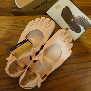 <span class=keywords><strong>Zapatos</strong></span> Descalzos <span class=keywords><strong>de</strong></span> Cinco Dedos <span class=keywords><strong>para</strong></span> <span class=keywords><strong>Mujer</strong></span>, Color Rosa, Antideslizantes, Suela Suave, Transpirables, con Correa Ajustable, <span class=keywords><strong>para</strong></span> Yoga, Fitness, Pilates, Deportes <span class=keywords><strong>de</strong></span> Interior - Product Image 2