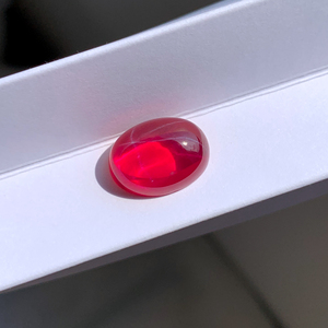 Vente en gros de pierres précieuses cabochon étoile rubis dos plat labradorite synthétique rubis foncé - Product Image 4