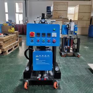 Équipement de pulvérisation de <span class=keywords><strong>mousse</strong></span> de <span class=keywords><strong>polyuréthane</strong></span>, machine à polyurée pour <span class=keywords><strong>isolation</strong></span> thermique des plafonds d'entrepôts et des murs - Product Image 2