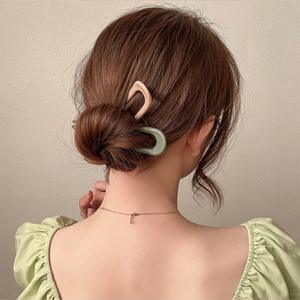Épingles à cheveux courtes en satin et plastique, style vintage et moderne, en forme de U – Pinces antidérapantes pour chignon, idéales pour le coiffage quotidien et les fêtes - Product Image 4
