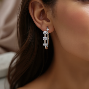 Pendientes de Aro de Oro Blanco con Cristales Redondos Engastados, Plata 925 con Baño de Rodio, Estilo Clásico para Mujer, Uso Diario - Product Image 2