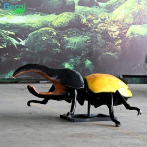 Scarabée Héraclès animatronique directement de l'usine, imperméable et résistant au soleil, insecte grandeur nature personnalisable pour la décoration <span class=keywords><strong>des</strong></span> parcs à thème et <span class=keywords><strong>des</strong></span> musées - Product Image 4