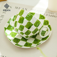 FENN Vente en gros de tasses à café en céramique peintes à la main de 320 ml avec des assiettes irrégulières, ensemble de tasses à thé, tasses en porcelaine et soucoupes, cadeau
