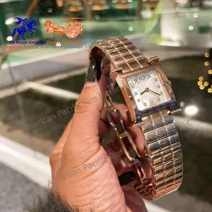 Conjunto de Joyería para Mujer Marca H 2024, Reloj y Brazalete de Acero Inoxidable Dorado con Caja para Regalo de Negocios o Fiesta, Ronda - Product Image 3