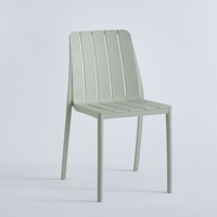 Nouveau design de mobilier d'extérieur en plastique Chaise de loisirs Chaise de dîner fabriquée avec de la résine plastique pour l'extérieur Couleur différente personnalisée