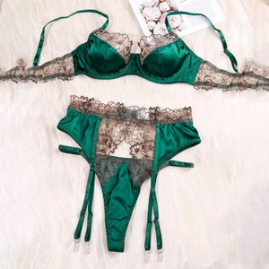 Ensemble <span class=keywords><strong>de</strong></span> lingerie érotique <span class=keywords><strong>haut</strong></span> <span class=keywords><strong>de</strong></span> <span class=keywords><strong>gamme</strong></span>, style européen et américain, sexy, avec dentelle brodée, tissu en maille, jarretière à nouer - Product Image 5