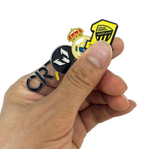 Nhà Máy Tùy Chỉnh Thấp <span class=keywords><strong>Moq</strong></span> Dễ Thương Động Vật Xe Tùy Chỉnh Huy Hiệu Thẻ Tùy Chỉnh Men Pin Kim Loại Sticker - Product Image 4