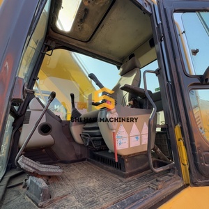 โครงการสะพานสีสันสดใสแบบดั้งเดิมของญี่ปุ่น รถขุดไฮดรอลิกแบบตีนตะขาบมือสอง โคมัตสึ PC 240 น้ำหนัก 24 ตัน - Product Image 3