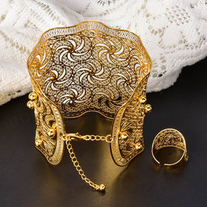 Vente en gros de bijoux éthiopiens personnalisés à la mode, bracelets joncs en or plaqué 18 carats avec entrelacement creux, ensembles de bagues pour femmes - Product Image 4