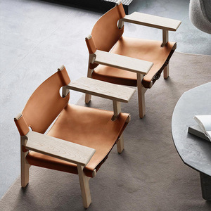Fauteuil lounge capitonné en cuir véritable et bois massif |   Fauteuil design en gros pour chambre d'hôtel de luxe et mobilier scolaire - Product Image 3