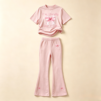 Ensemble 2 pièces pour filles : T-shirt à manches courtes avec nœud papillon et pantalon évasé – Tenue décontractée d'été pour enfants – Vêtements de mode streetwear