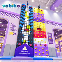 Mur d'escalade intérieur commercial personnalisé pour enfants, thème Pixel Cube, équipement interactif avec minuteur pour centre commercial et parc d'attractions