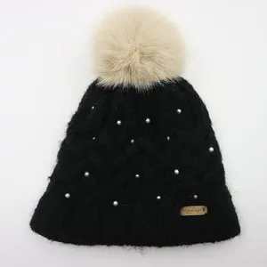 Meisjes En Vrouwen Winter Fleece Gevoerd Dikke Kabel Gebreide Pom Beanies Met Studs Pom Pom Pom Hoed Met Strass