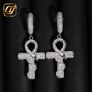 Boucles d'oreilles créoles de luxe en argent S925 plaqué or 18 carats avec croix Ankh en moissanite micro-pavée, certifiées GRA, unisexe - Product Image 3