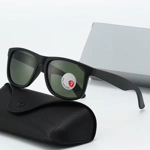 <span class=keywords><strong>Occhiali</strong></span> da Sole Sportivi Polarizzati di Alta Qualità con Lenti Graduali G15 UV400, Design Rettangolare e Finitura Lucida - Product Image 1