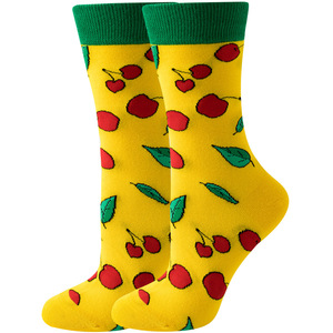 Traitement et personnalisation de nouvelles <span class=keywords><strong>chaussettes</strong></span> d'hiver à la mode pour hommes et femmes dans des conceptions drôles <span class=keywords><strong>Chaussettes</strong></span> mi-mollet sur le thème des animaux fruitiers - Product Image 6