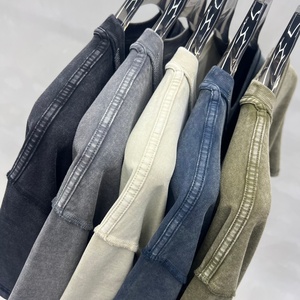 T-shirt en coton 100% de 275 g/m² avec broderie, effet délavé soleil et lavage neige, style streetwear décontracté pour hommes, personnalisable en gros - Product Image 4