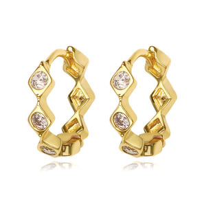 Wholesale Bulk in Stock Rhombus Bezel Shape Setting Round Cz 18K Gold Plated <b>Huggie</b> Hoop Earring for Women - Product Image 1
