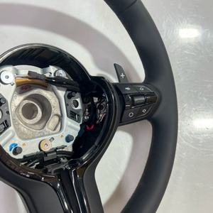 Volant en cuir noir <span class=keywords><strong>M</strong></span> Performance pour <span class=keywords><strong>BMW</strong></span> F20 F36 F30 F31 F10 F32 F33 F39 F80 F82 F87 E84 <span class=keywords><strong>X1</strong></span> X2 X3 X4 X5 X6 - Product Image 3