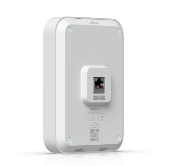 Ubiquiti U7 in Wall Wi Fi Access Point BE5000 7 Antennas 2.5GbE PoE Plus 115 Square Meters Indoor Wireless AP